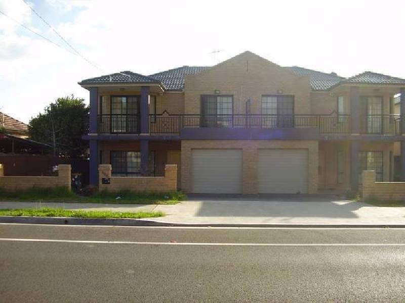 304B Waterloo Rd, Greenacre NSW 2190