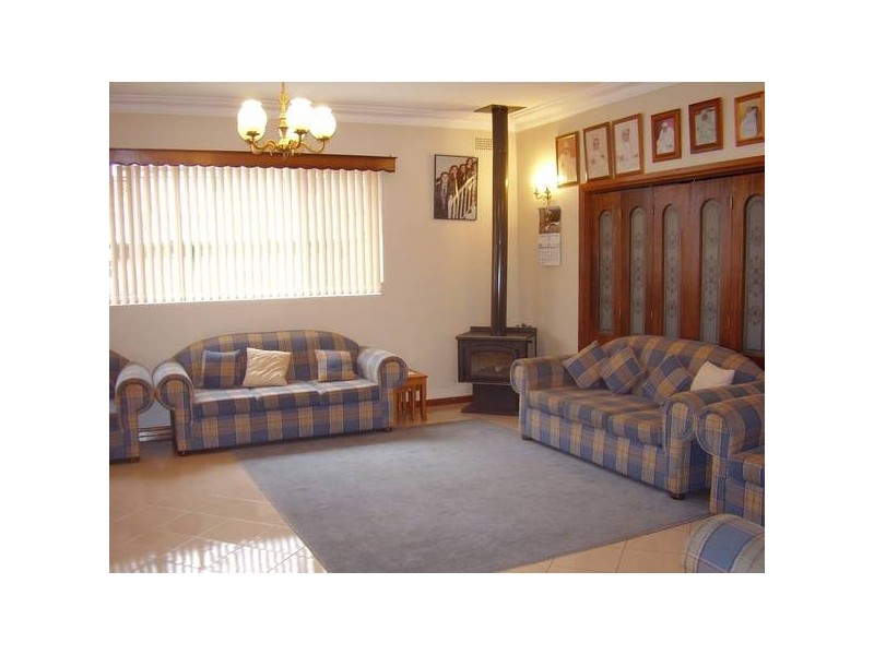 167 Wangee Rd, Greenacre NSW 2190