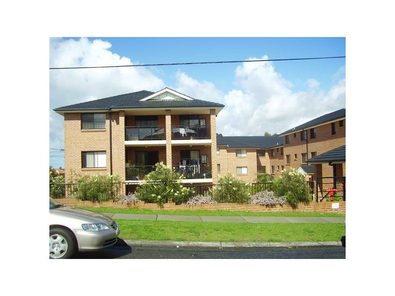 2/2A Mulla Rd, Yagoona NSW 2199