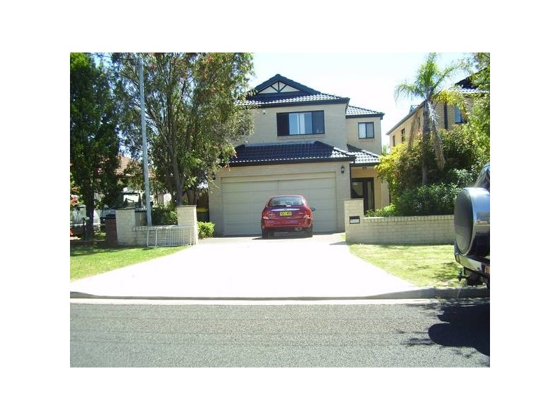 91A Mimosa Rd, Greenacre NSW 2190