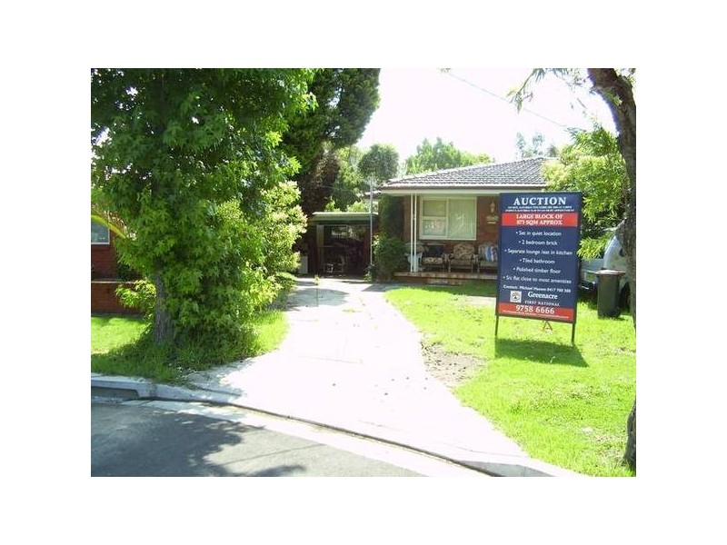 9 Reid Ave, Greenacre NSW 2190