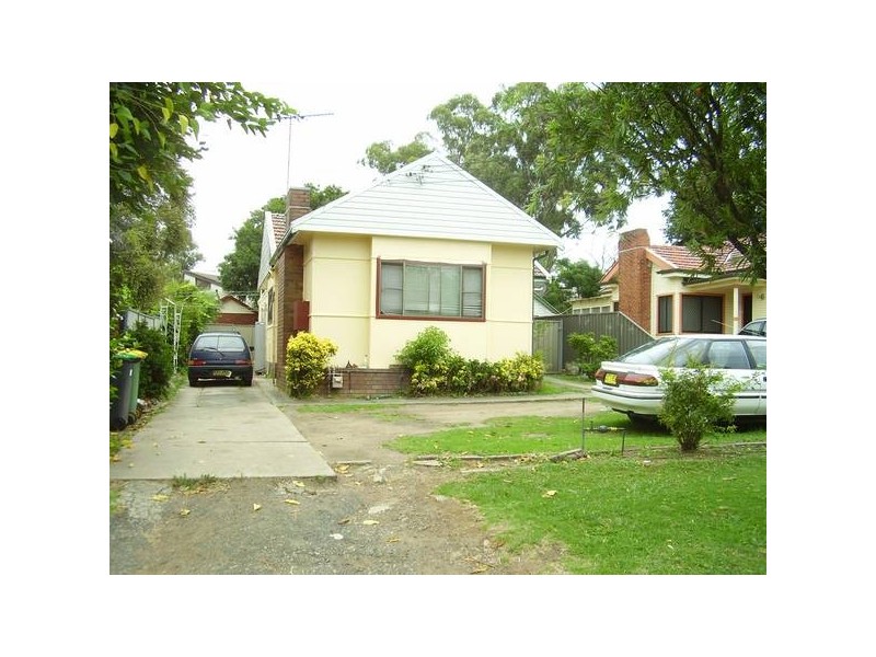 18 James St, Punchbowl NSW 2460