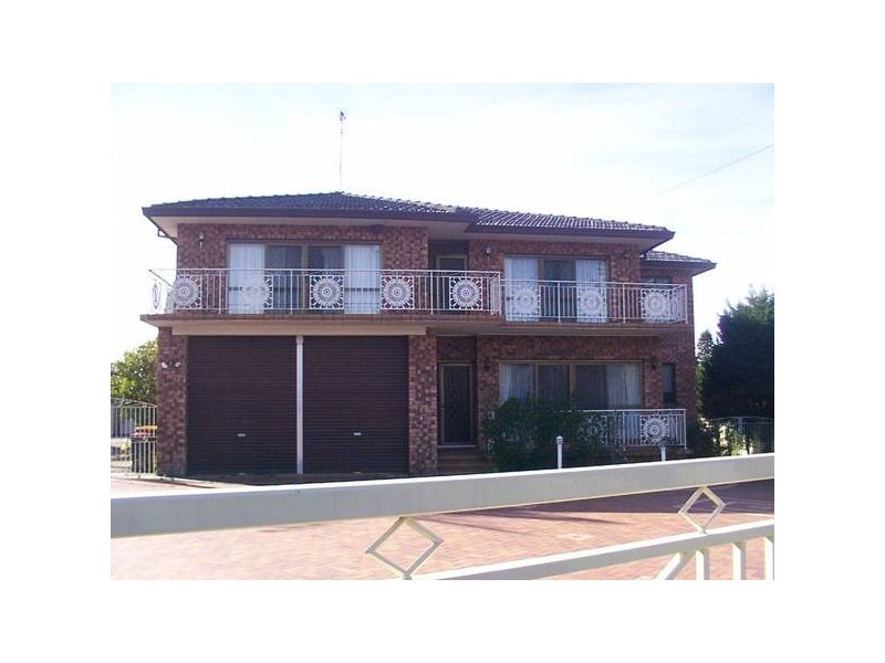 16 Wesley St, Greenacre NSW 2190
