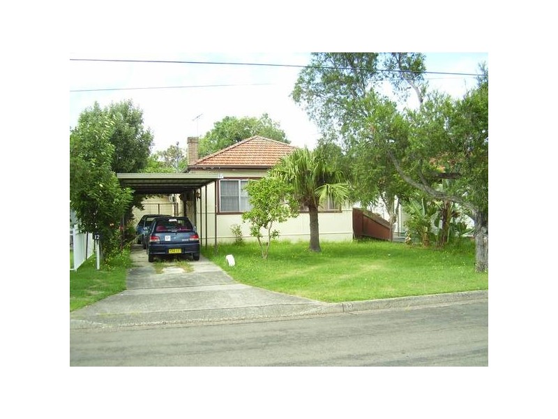 12 Lily Av, Riverwood NSW 2210