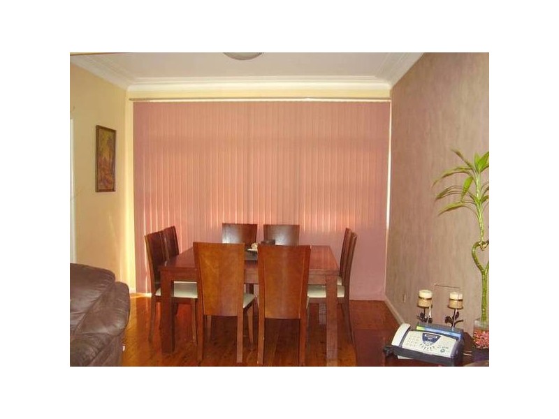 4 Bettina Cres, Greenacre NSW 2190