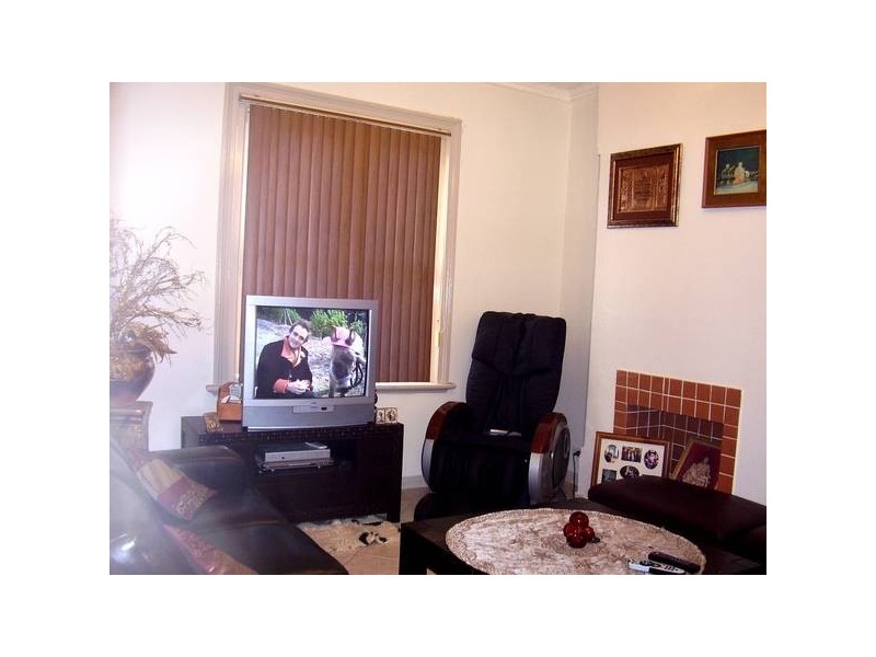 71 Yangoora Rd, Lakemba NSW 2195