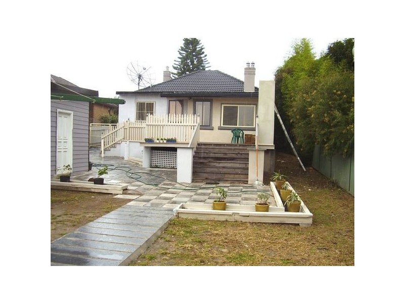 71 Yangoora Rd, Lakemba NSW 2195