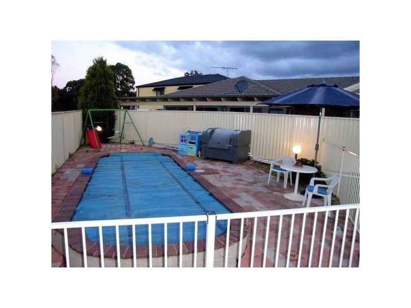 6 Terangle Place, Prestons NSW 2170