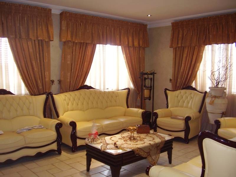 21 Frank st, Mount Lewis NSW 2190