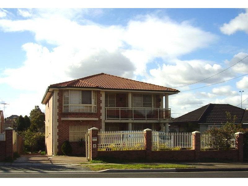 213 Juno Pde, Greenacre NSW 2190
