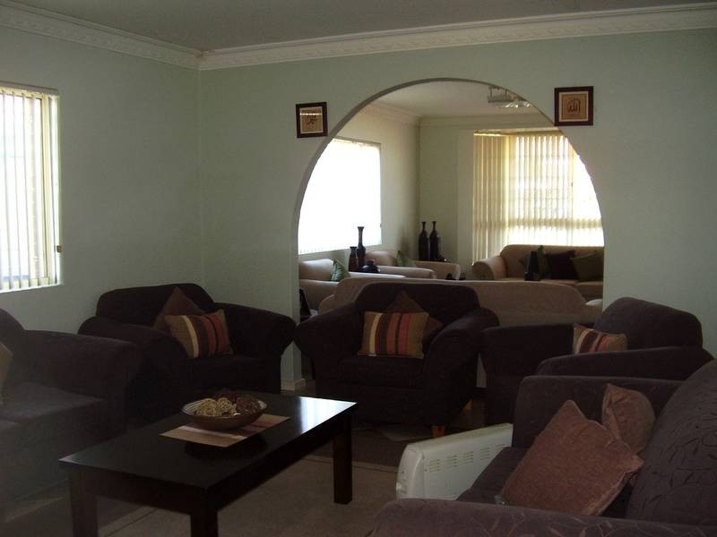 213 Juno Pde, Greenacre NSW 2190