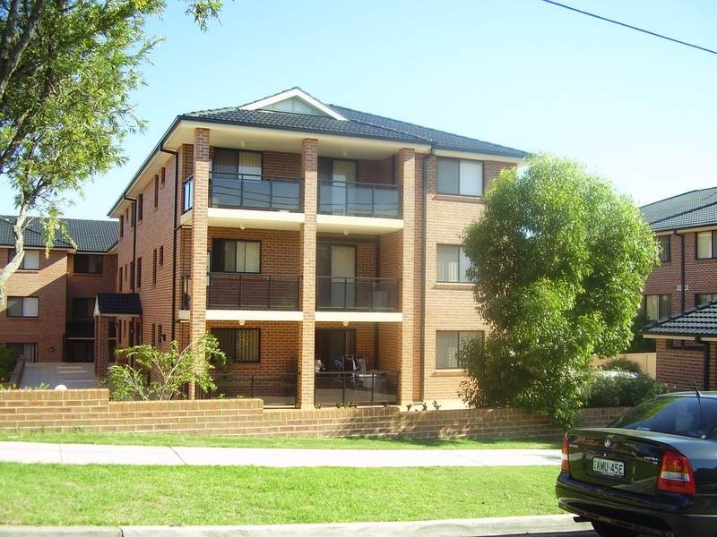 18/13-15 Gordon st, Bankstown NSW 2200