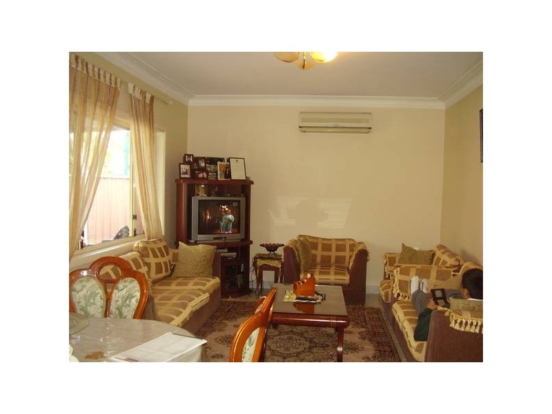 49 Robertson Rd, Bass Hill NSW 2197