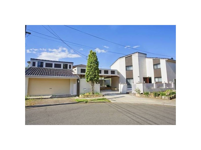 26 Islington Cres, Greenacre NSW 2190