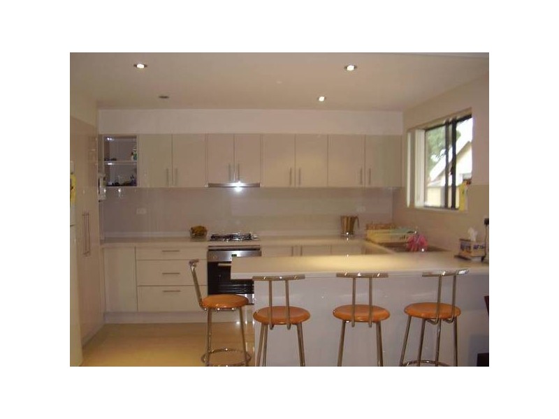 5 Hewitt st, Greenacre NSW 2190