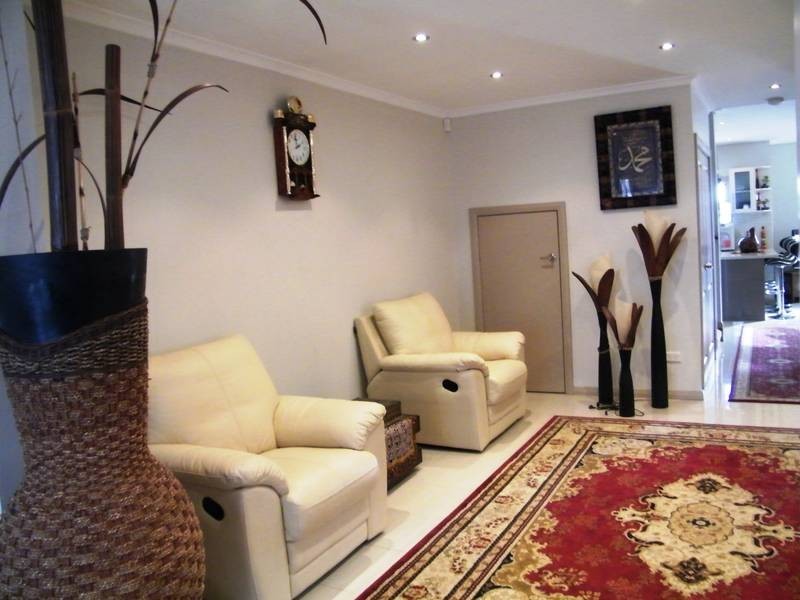 306A Waterloo Rd, Greenacre NSW 2190