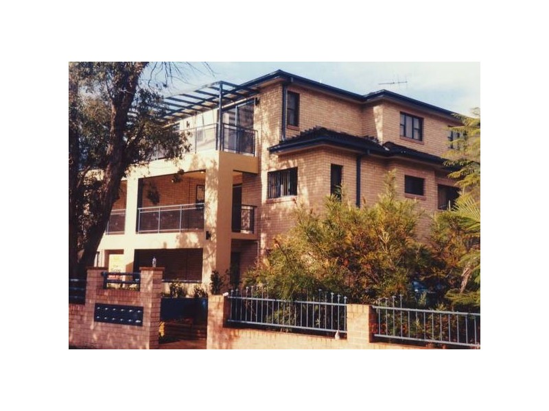 4/182-184 Greenacre Rd, Bankstown NSW 2200