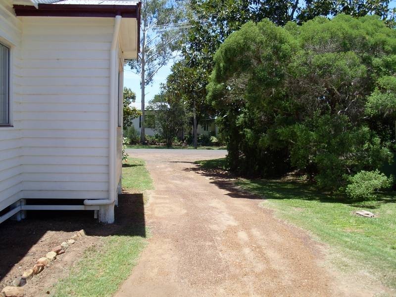 6 Knox Street, Dalby QLD 4405