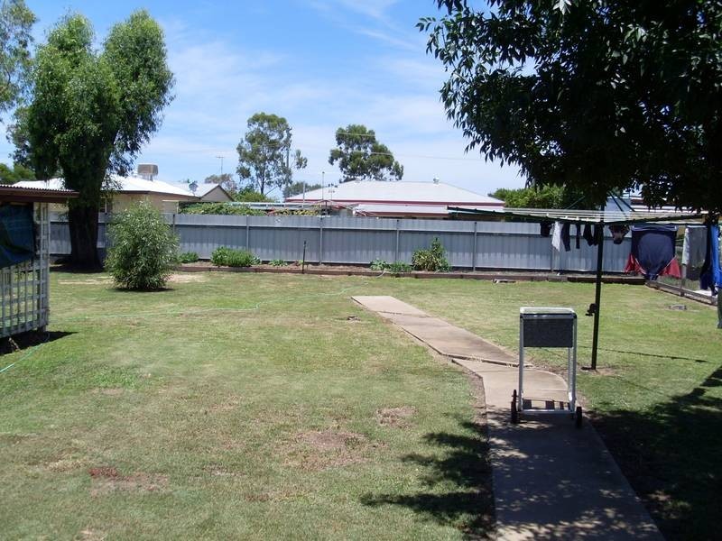 6 Knox Street, Dalby QLD 4405