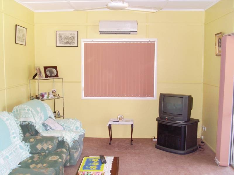 6 Knox Street, Dalby QLD 4405