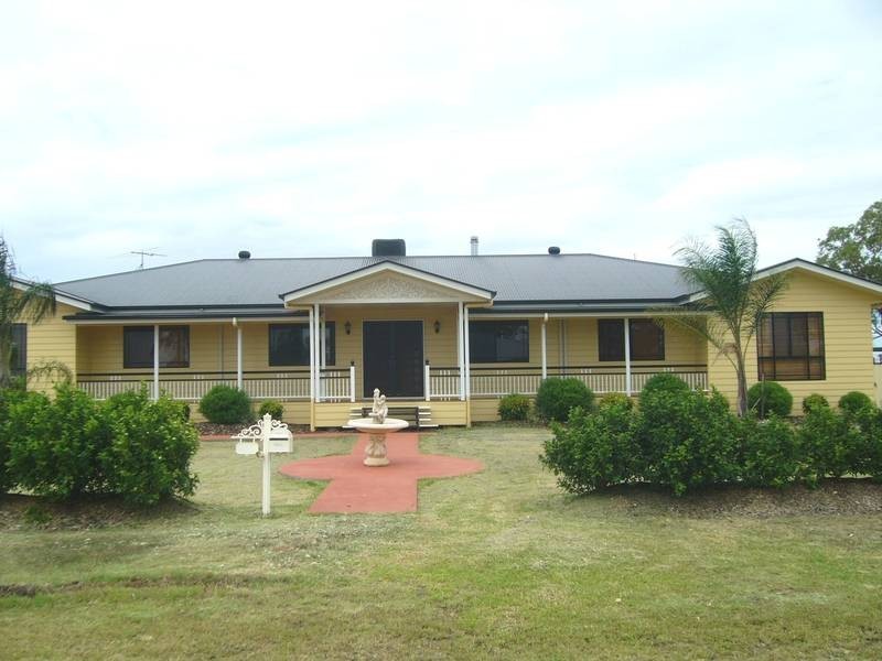 6 Henderson Street, Dalby QLD 4405