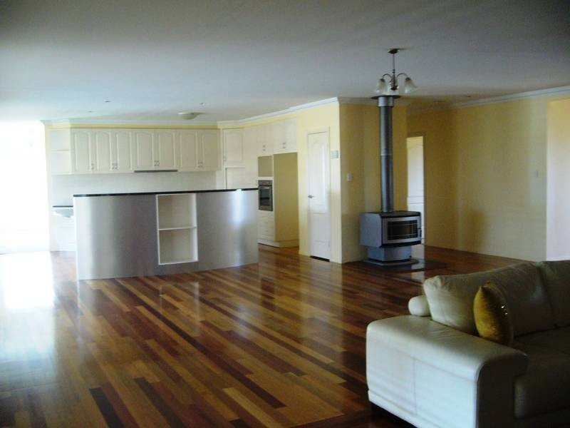 6 Henderson Street, Dalby QLD 4405