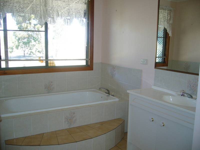 113 Yarrala Rd, Dalby QLD 4405