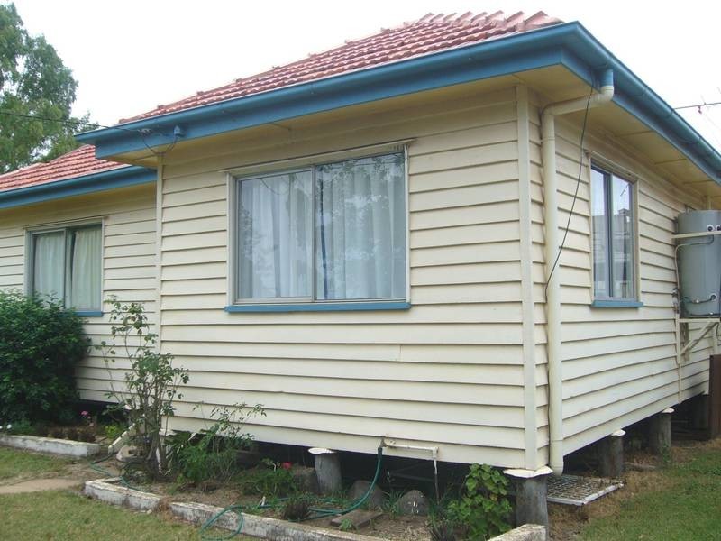 38 Owen Street, Dalby QLD 4405