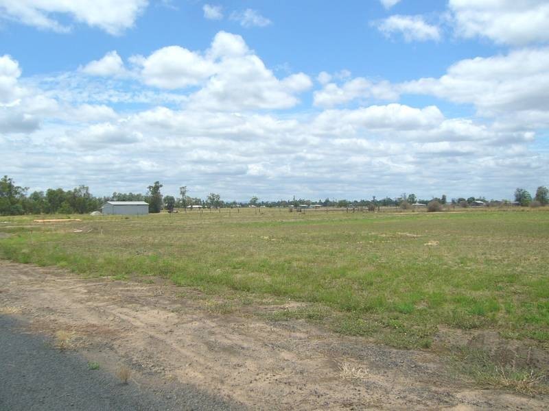 13,14,15 Sandalwood Ave West, Dalby QLD 4405