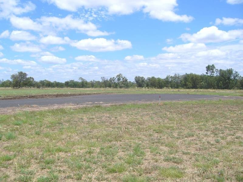 13,14,15 Sandalwood Ave West, Dalby QLD 4405