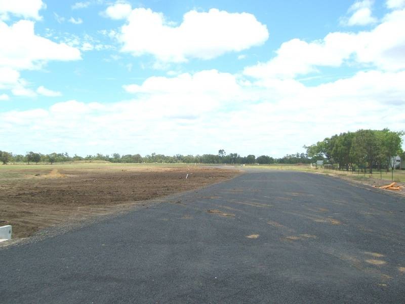 13,14,15 Sandalwood Ave West, Dalby QLD 4405