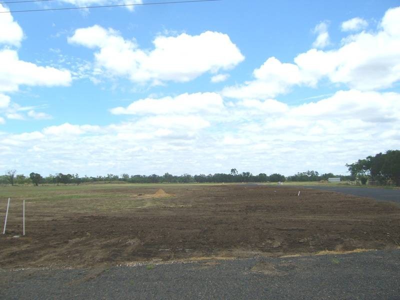 13,14,15 Sandalwood Ave West, Dalby QLD 4405