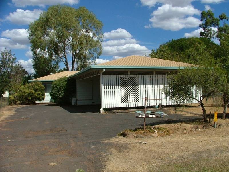 2/5a Bligh St, Dalby QLD 4405