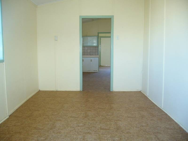 102 Orpen St, Dalby QLD 4405