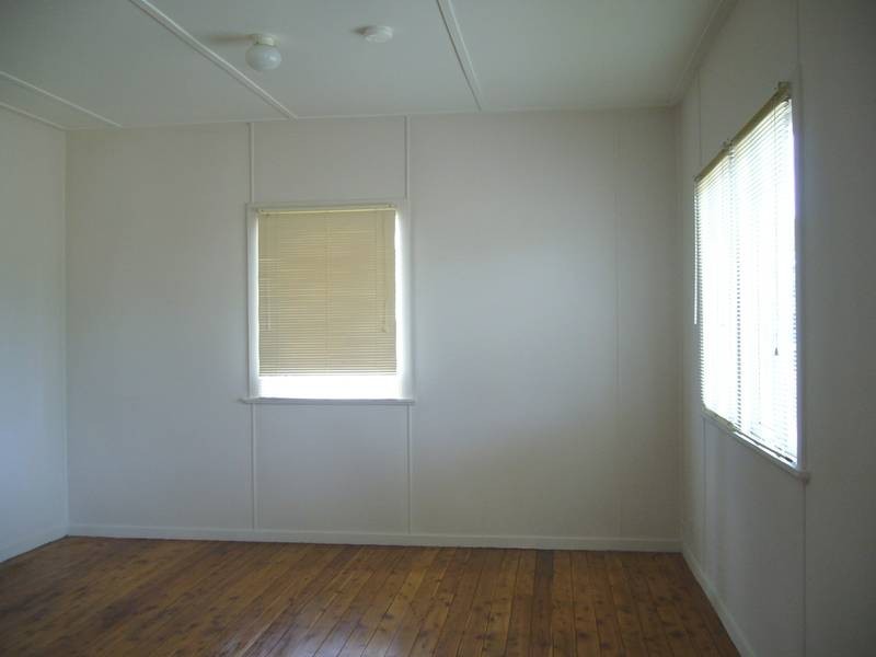 12 Dennis Street, Bell QLD 4408