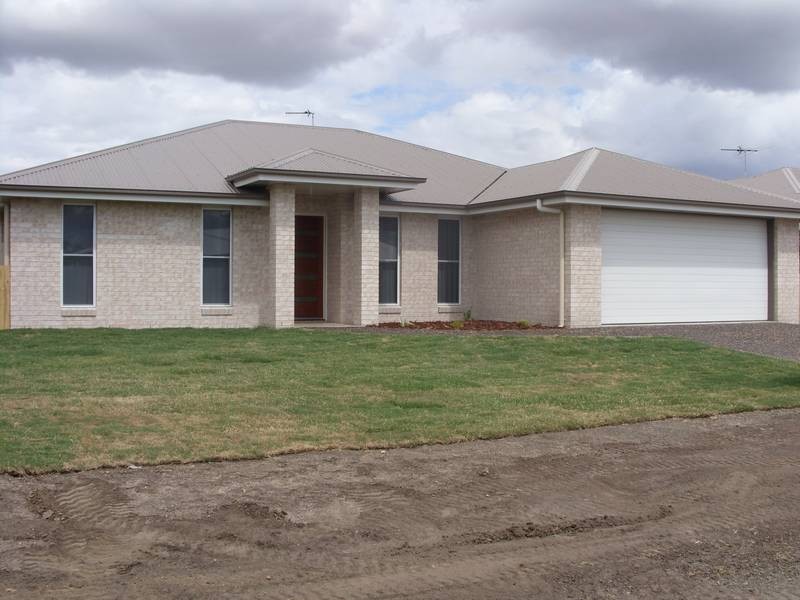 1 Trentwood Parade, Dalby QLD 4405