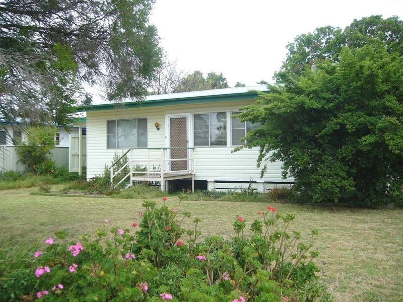 17 Swan Street, Dalby QLD 4405