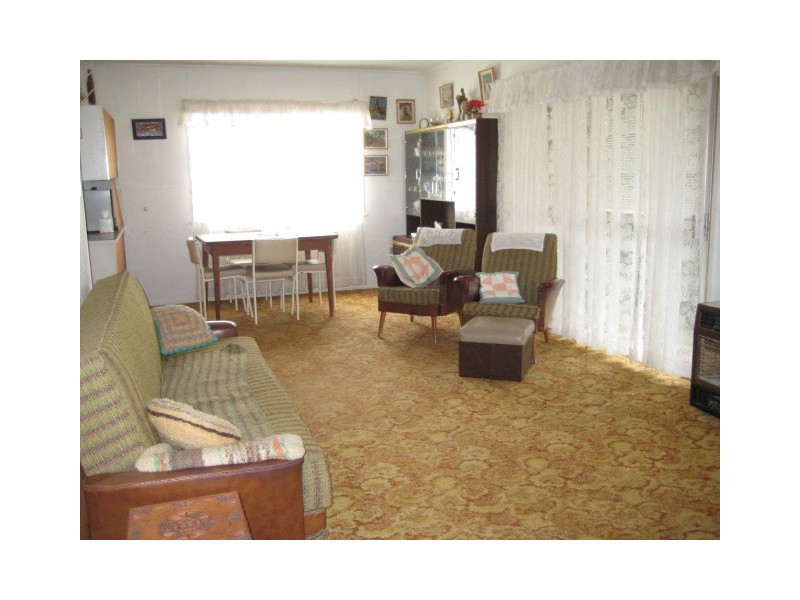 17 Swan Street, Dalby QLD 4405