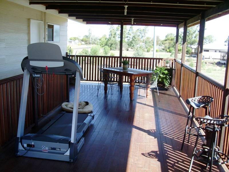 14 Hedge Road, Dalby QLD 4405