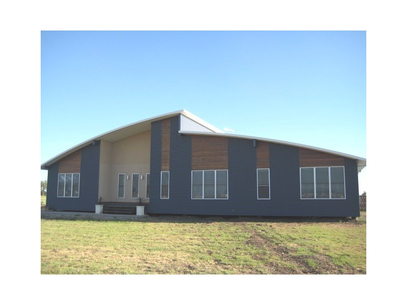 72 Seymours Road, Dalby QLD 4405