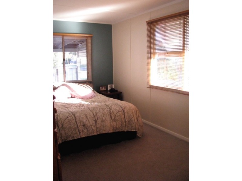 1 Knowles St, Dalby QLD 4405
