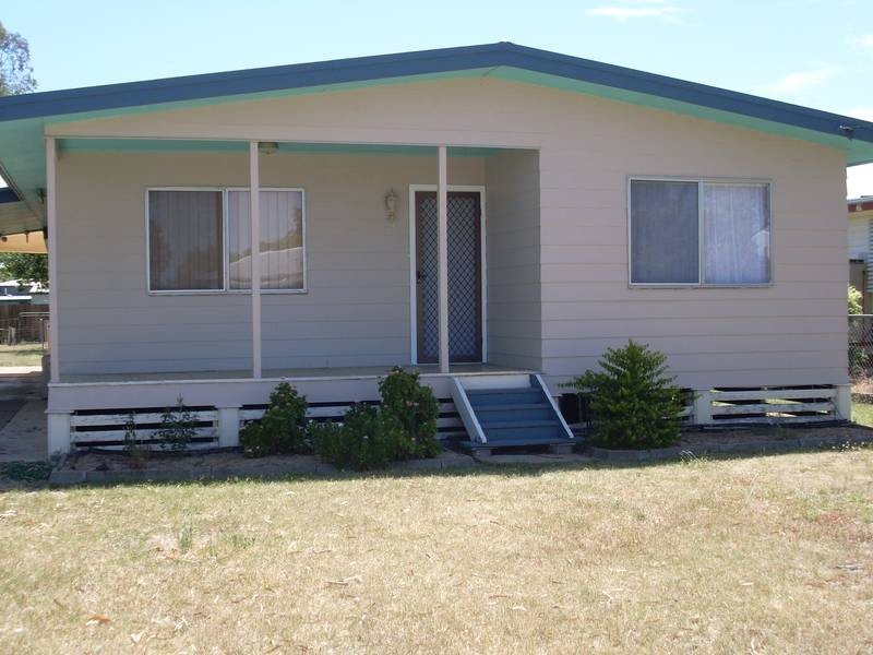 27 Alfred St, Dalby QLD 4405