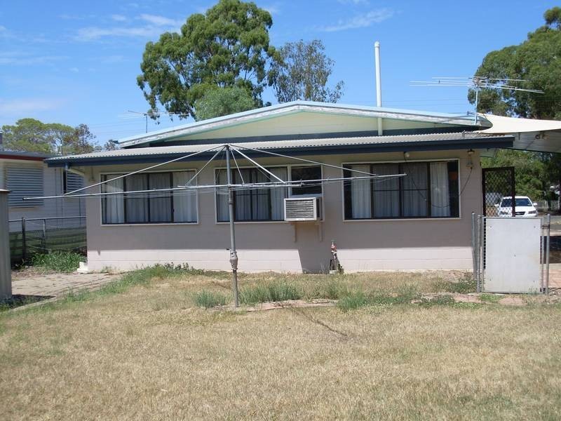 27 Alfred St, Dalby QLD 4405