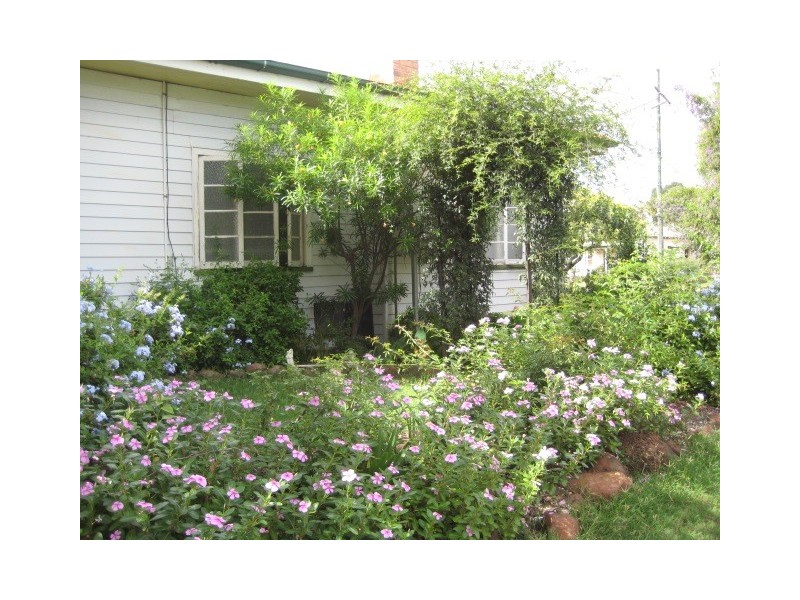 69 Patrick Street, Dalby QLD 4405