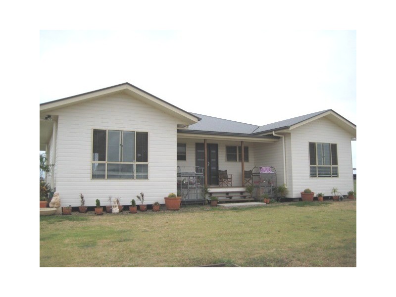 148 Sandalwood Ave East, Dalby QLD 4405