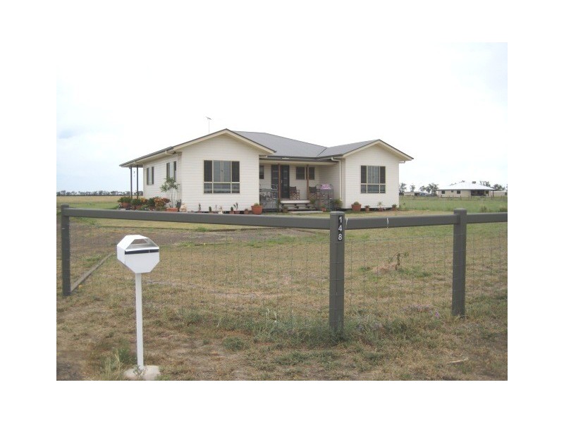 148 Sandalwood Ave East, Dalby QLD 4405