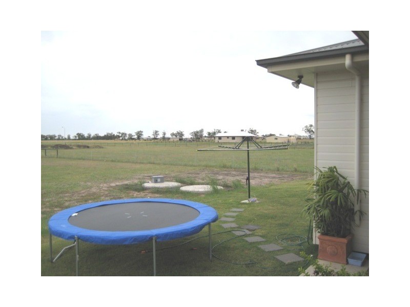 148 Sandalwood Ave East, Dalby QLD 4405