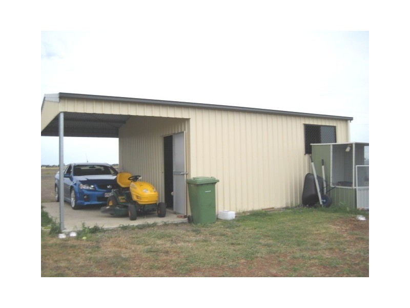 148 Sandalwood Ave East, Dalby QLD 4405