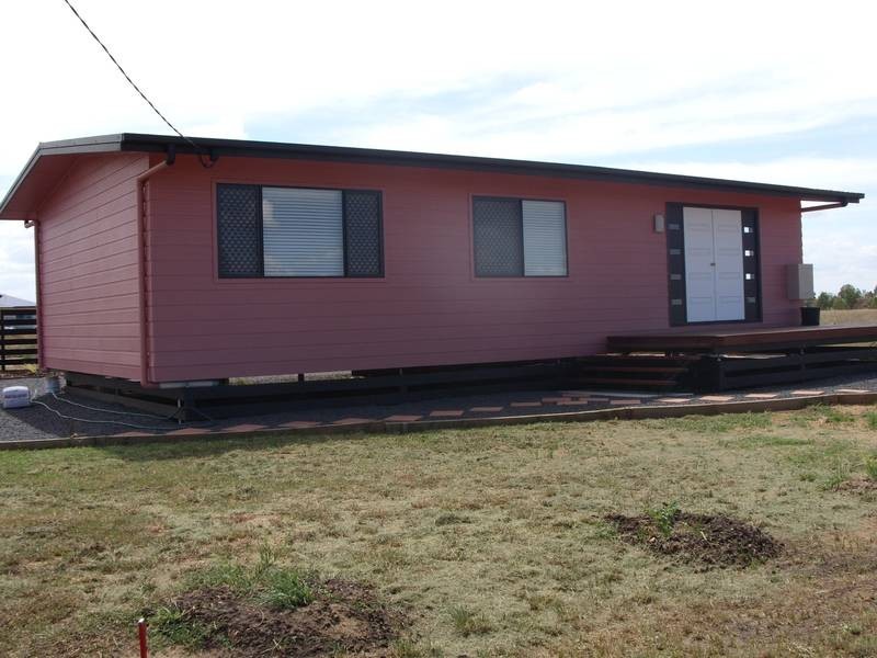 67 Hogan Street, Dalby QLD 4405