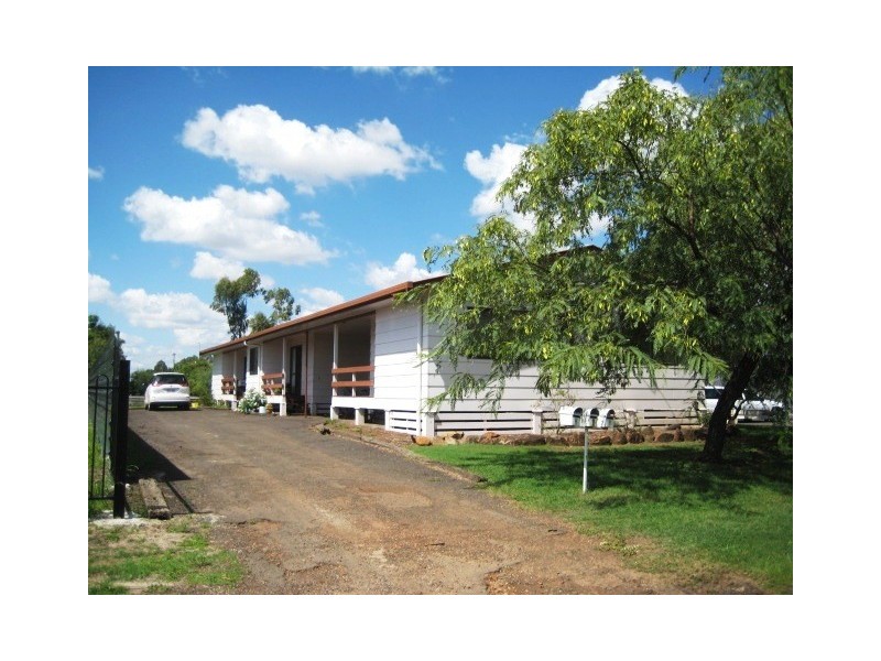 33 Moreton Street, Dalby QLD 4405